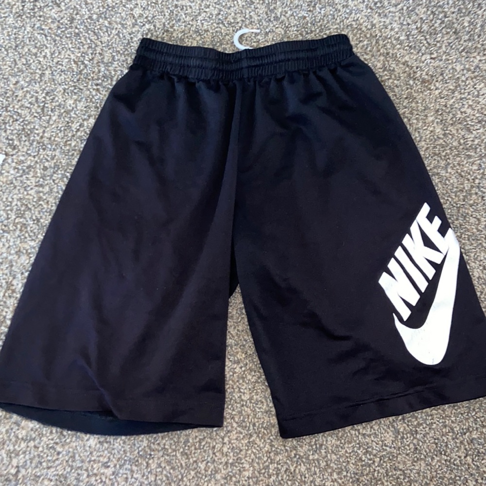 KIDS NIKE shorts